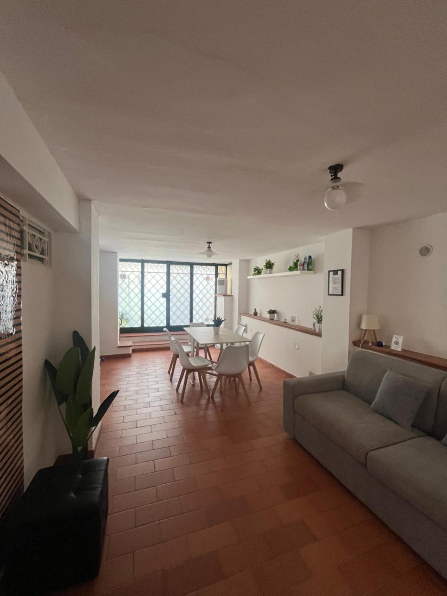 A Due Passi Da Mondello Apartment - Palermo — Photos 1