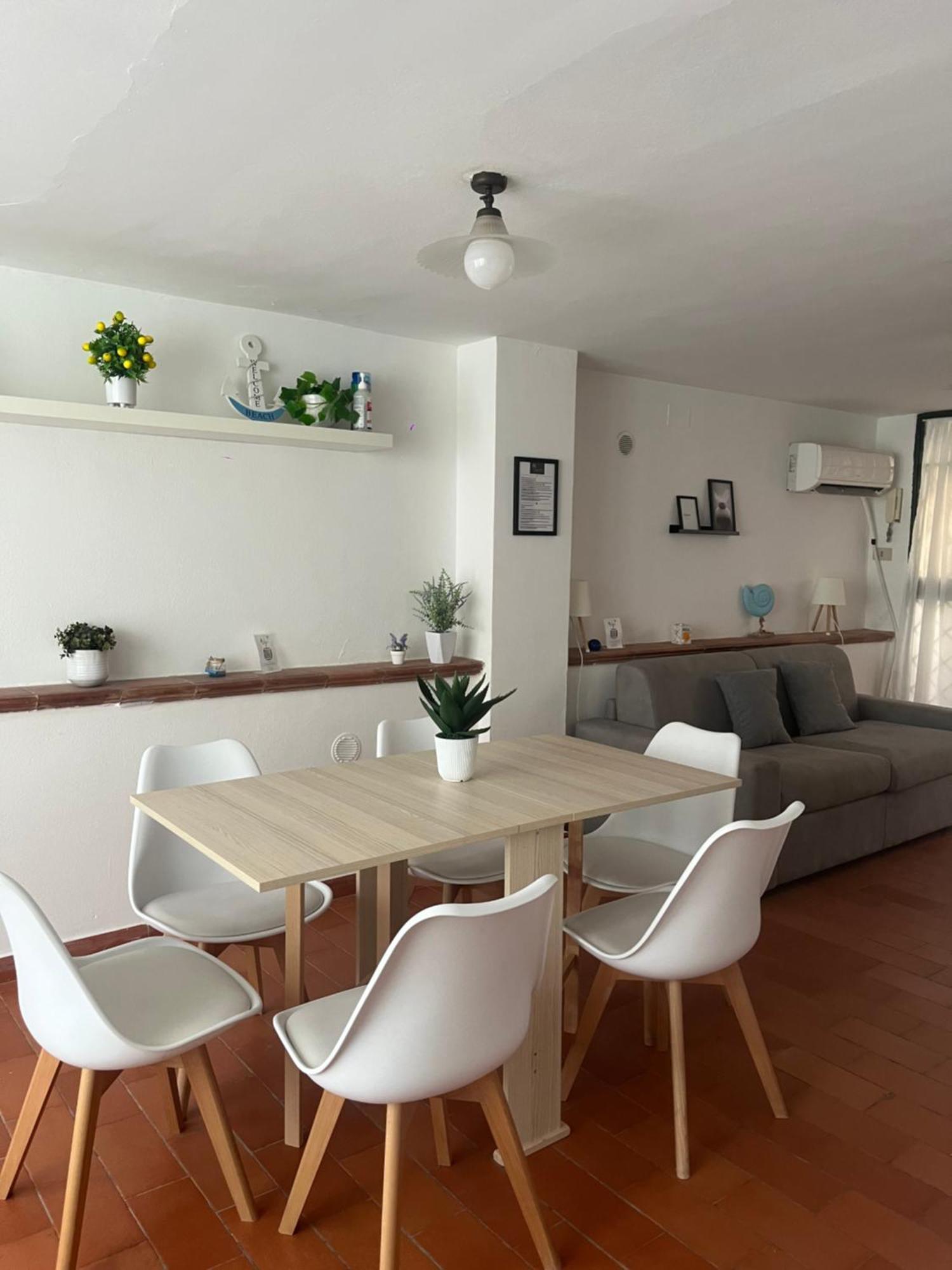 A Due Passi Da Mondello Apartment - Palermo — Photos 3