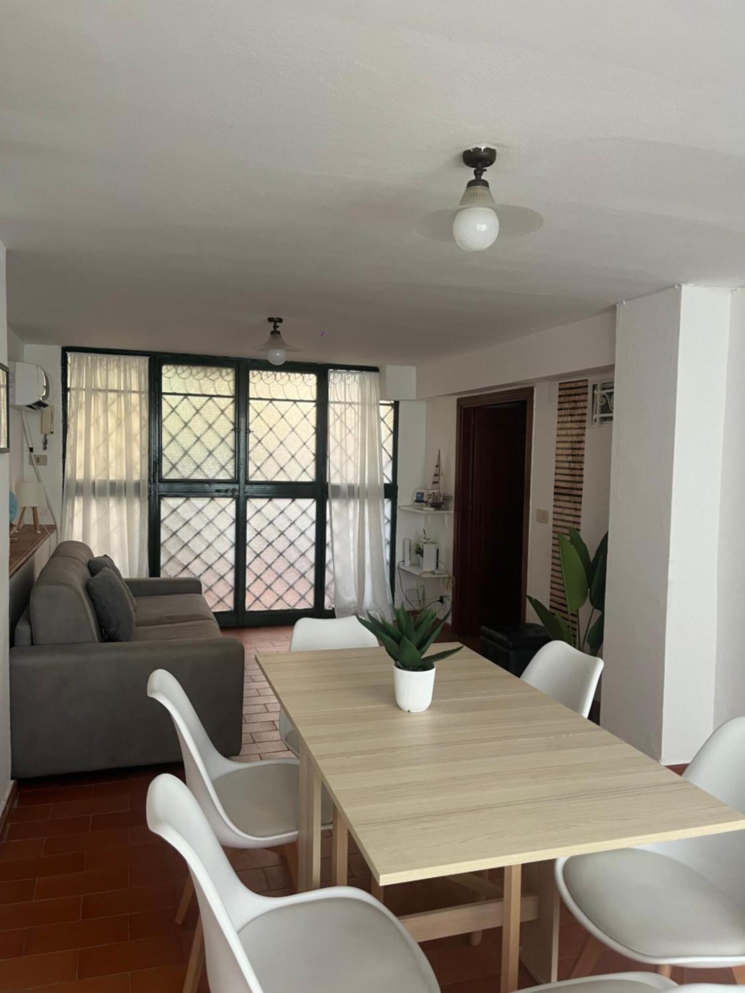 A Due Passi Da Mondello Apartment - Palermo — Photos 2